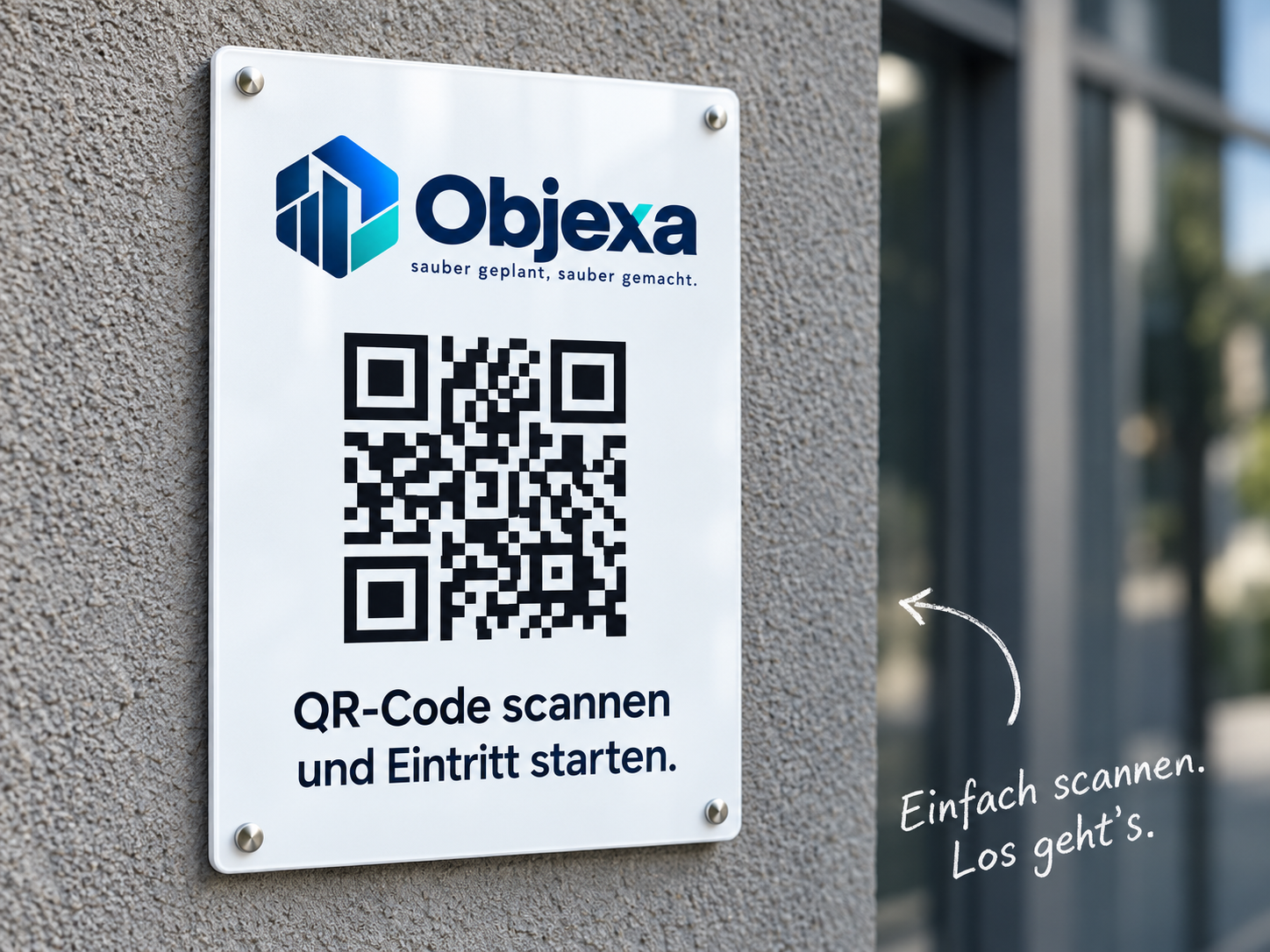 Objexa-Schild mit QR-Code an einer Gebäudewand – Einfach scannen. Los geht’s.